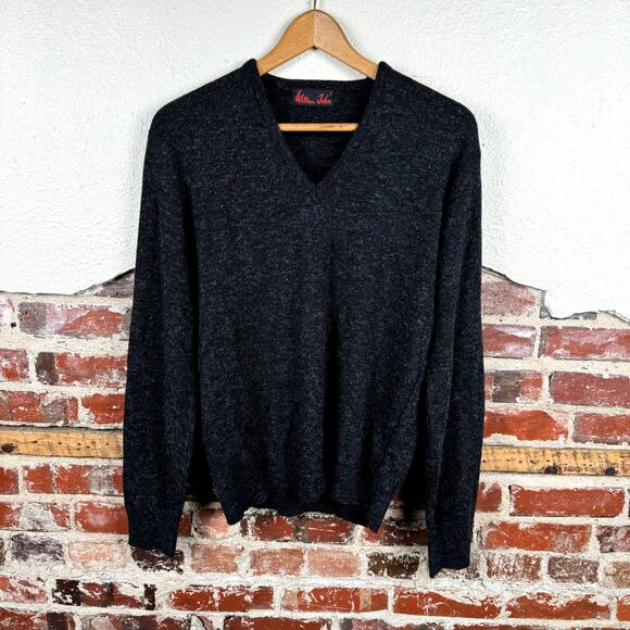 Vintage William John Sweater Size Large Grey V Neck Pullover Union Made USA 80s - Picture 1 of 5